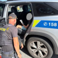 Dítě zůstalo na peróně, zbytek rodiny odjel